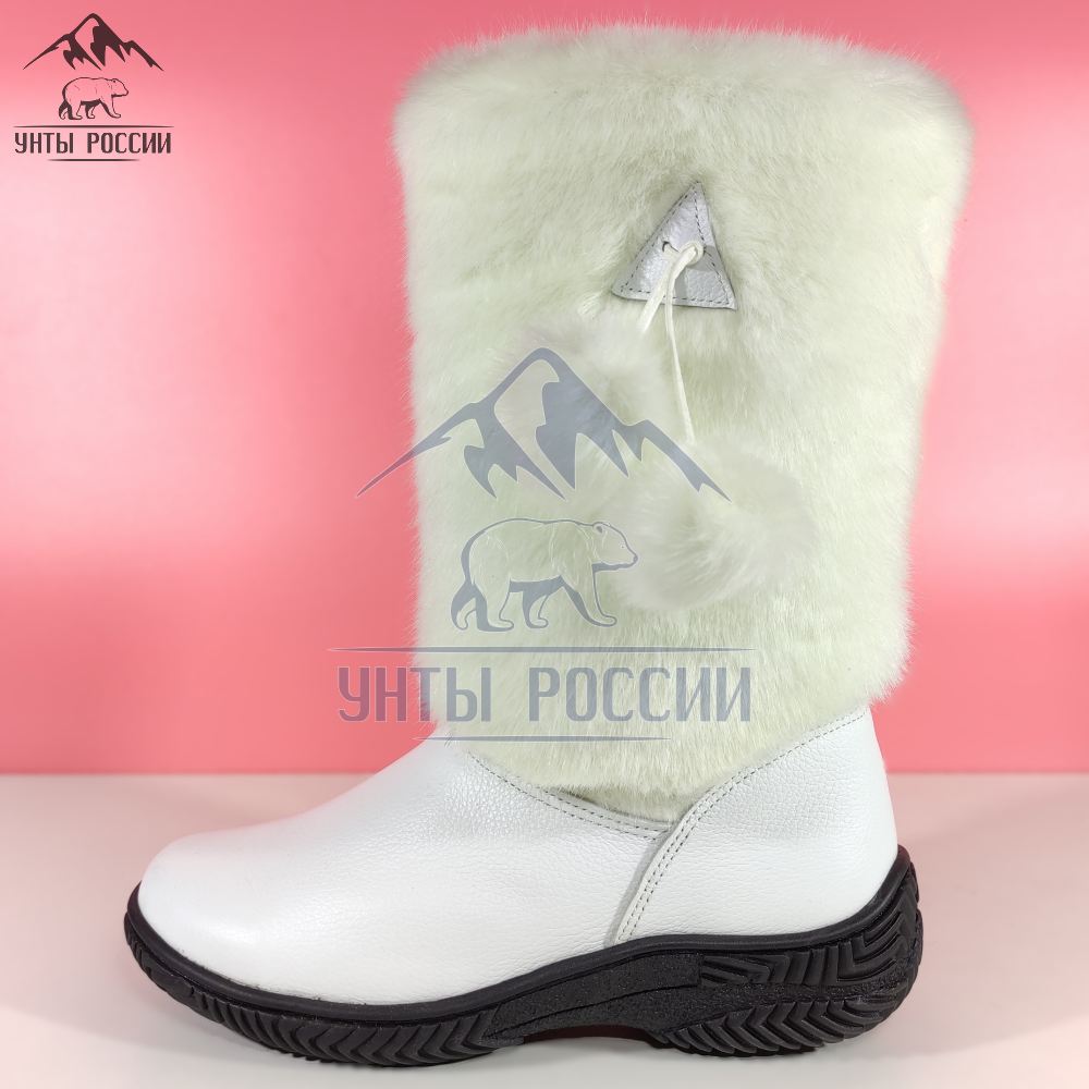 Унты женские натуральные белые кожаные с бубенчиками, литая черная подошва